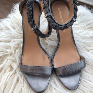 Badgley Mischka Silver/Gray Heels size 7 1/2